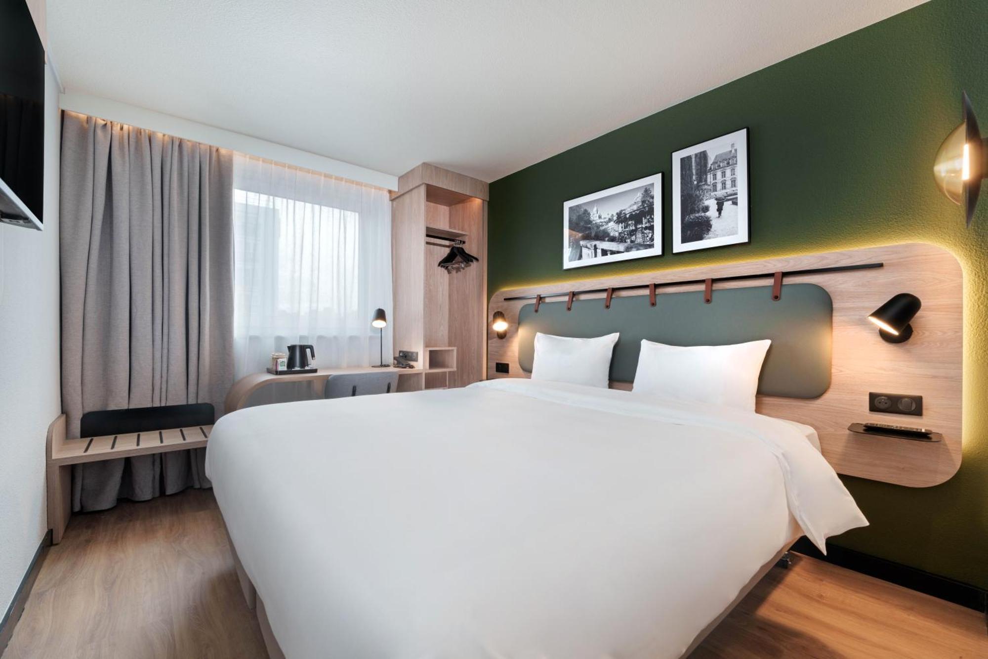 Campanile Paris Ouest - Boulogne Hotel Eksteriør billede